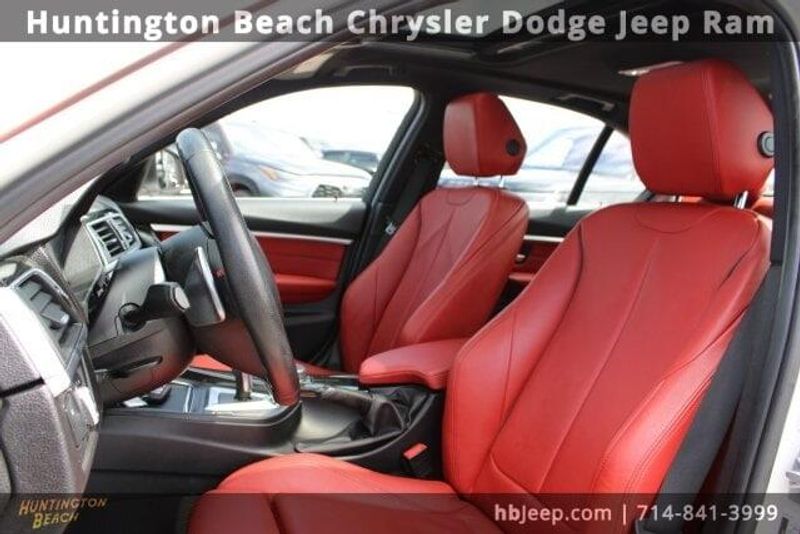 2018 BMW 3 Series 330e IperformanceImage 34
