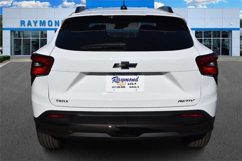 2025 Chevrolet Trax ActivImage 4