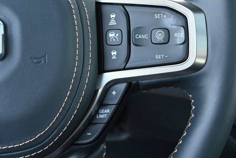 2025 RAM 1500 TungstenImage 39