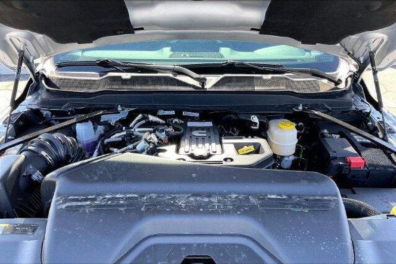 New 2027 RAM 2500 Big Horn Crew Cab 4x4 6
