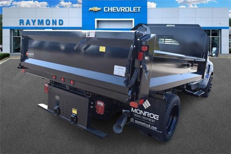 2024 Chevrolet Silverado 4500HD Work TruckImage 3