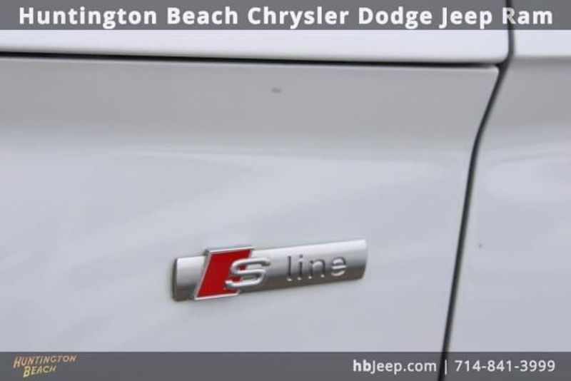 2020 Audi Q5 e 55 PremiumImage 9