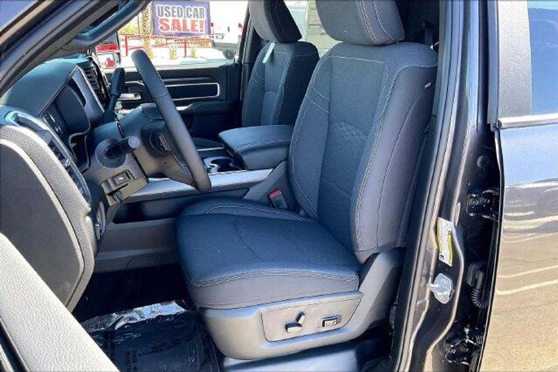 New 2027 RAM 2500 Big Horn Crew Cab 4x4 6