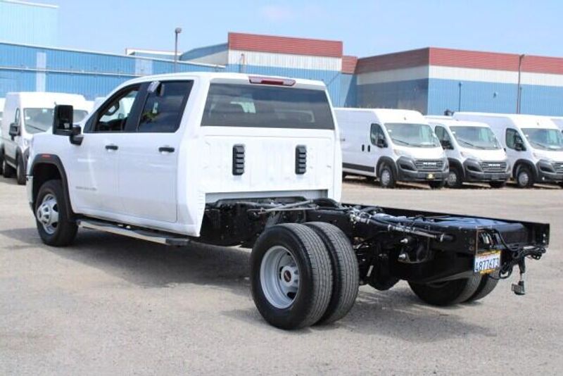 2023 GMC Sierra 3500 Chassis ProImage 6