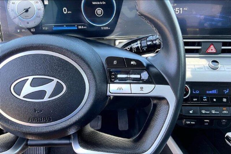 Used 2024 Hyundai Elantra LimitedImage 19