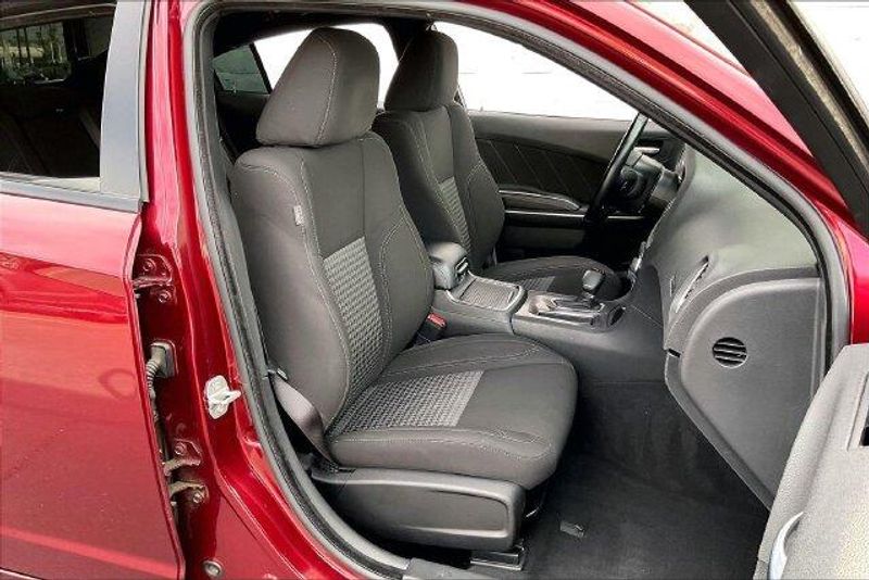 Used 2023 Dodge Charger SXTImage 6