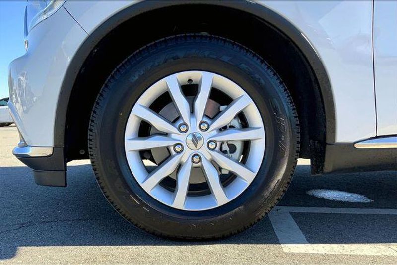 Used 2019 Dodge Durango SXTImage 8