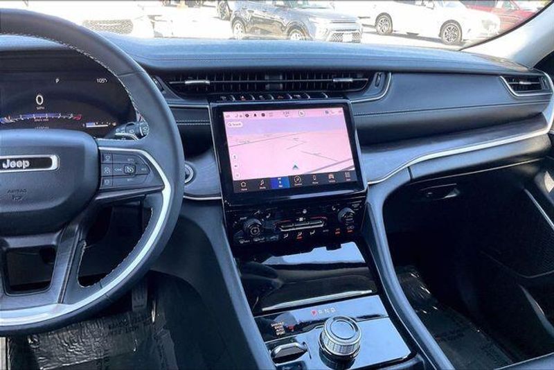 Used 2023 Jeep Grand Cherokee LimitedImage 5
