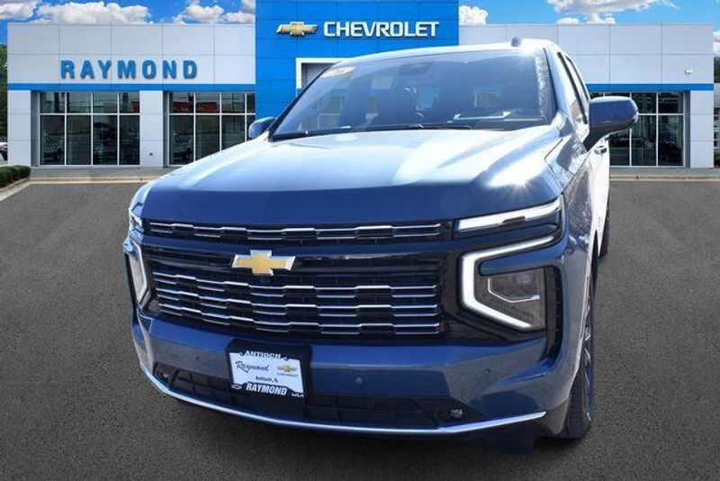 New 2026 Chevrolet Suburban High CountryImage 8