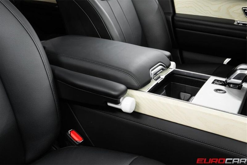Used 2025 Land Rover Range Rover SV *EXECUTIVE CLASS REAR SEATS*Image 31
