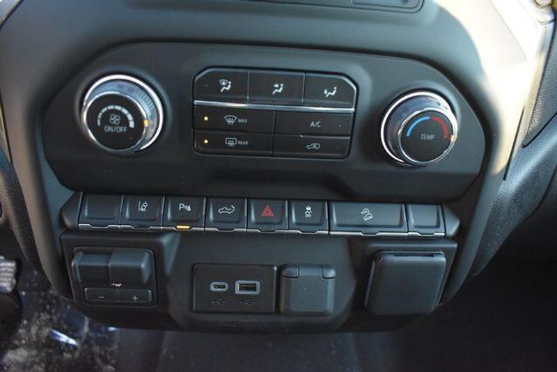 New 2026 Chevrolet Silverado 2500HD CustomImage 30