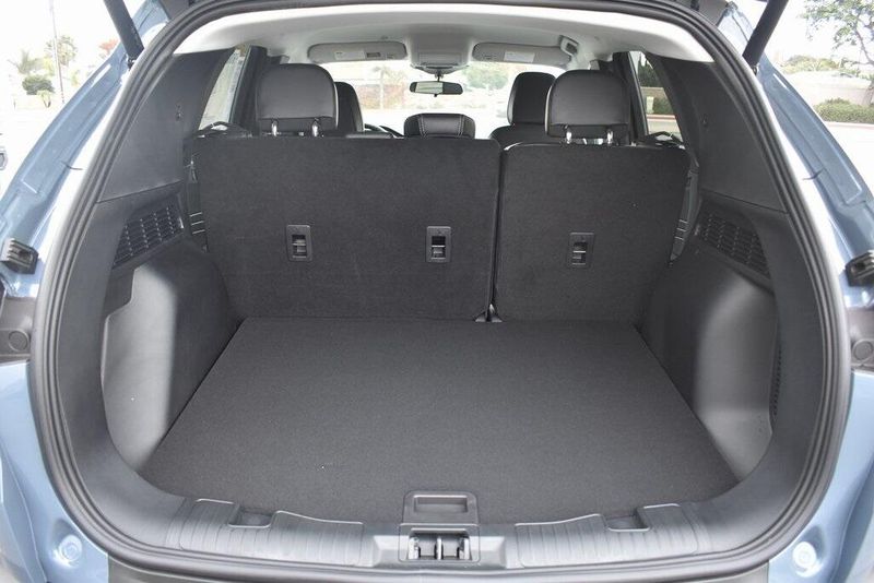 2025 Ford Escape Plug-In Hybrid BaseImage 6