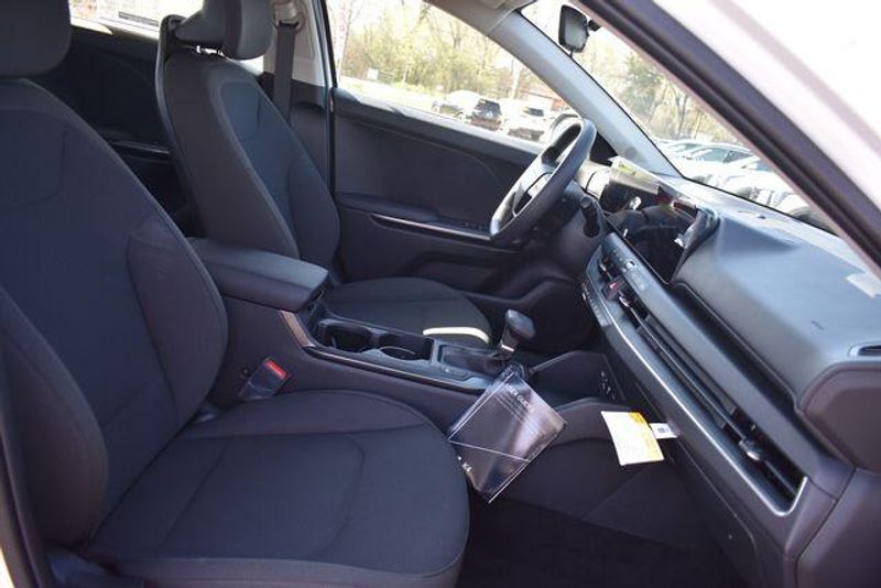 New 2026 Kia K4 LXSImage 13