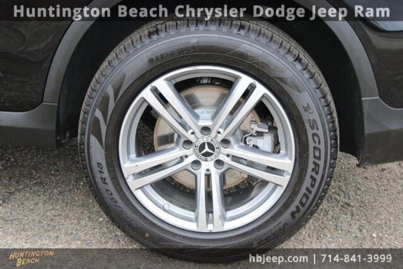 2022 Mercedes-Benz GLC 300Image 7