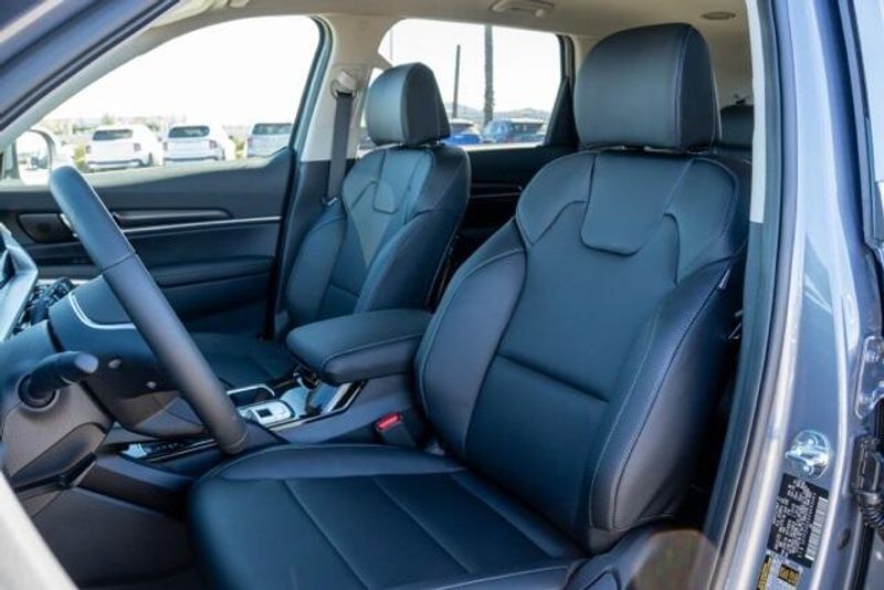 New 2025 Kia Telluride LXImage 12
