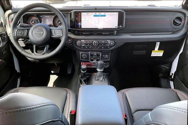 New 2026 Jeep Wrangler 4-door RubiconImage 4