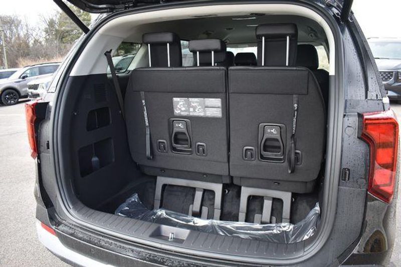 New 2026 Kia Carnival EXImage 18