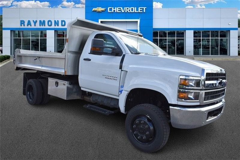 2024 Chevrolet Silverado 6500HD 1WTImage 10