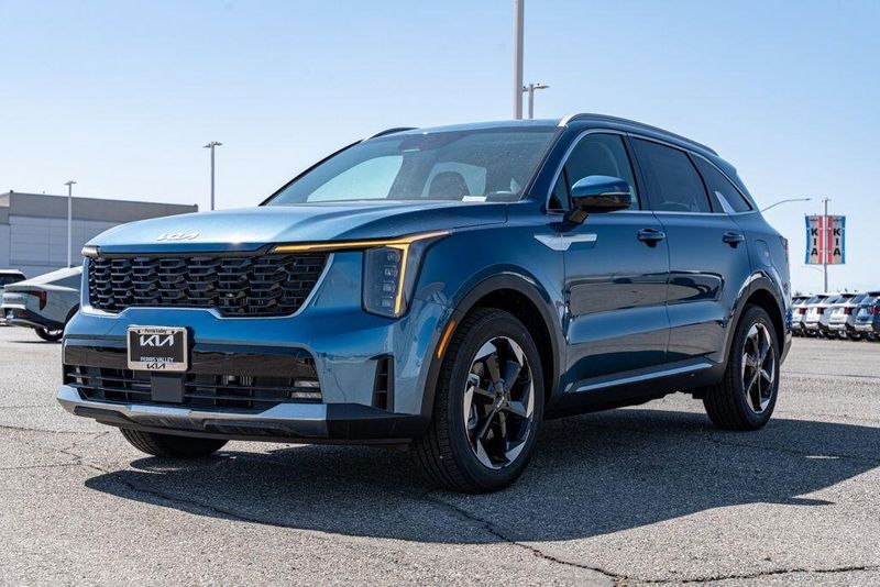 New 2026 Kia Sorento Hybrid EXImage 3