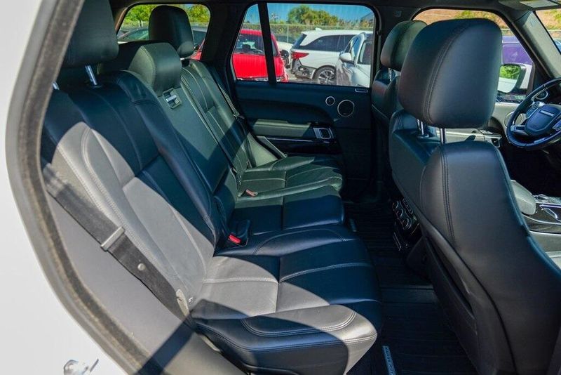 2016 Land Rover Range Rover SuperCharged photo 24