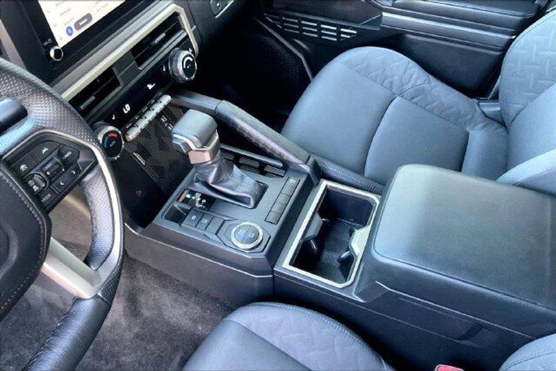Used 2025 Toyota Tacoma SR5Image 17