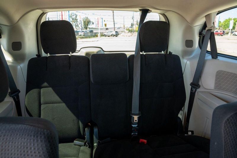 Used 2018 Dodge Grand Caravan SEImage 21