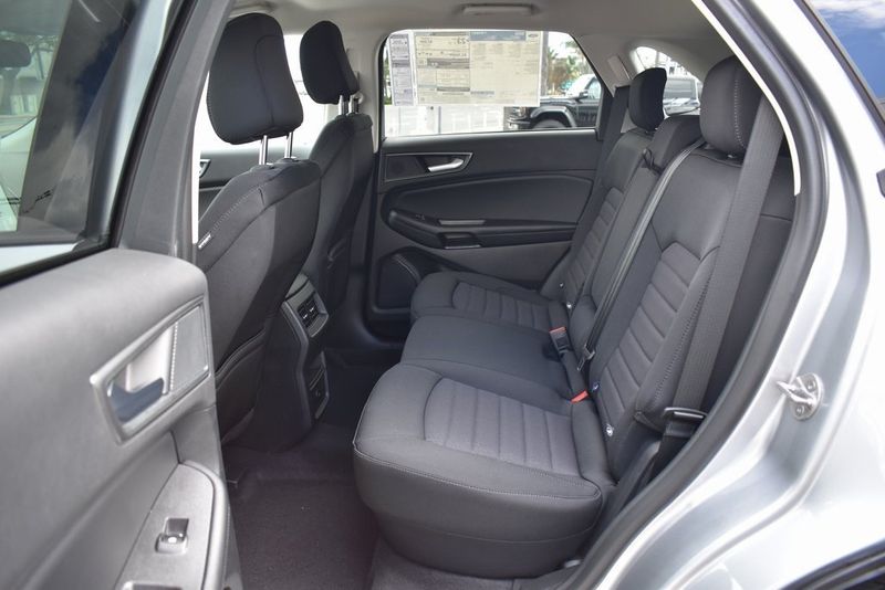 2024 Ford Edge SEImage 9
