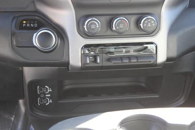 2023 RAM 2500 Tradesman Crew Cab 4x2 Long BoxImage 18