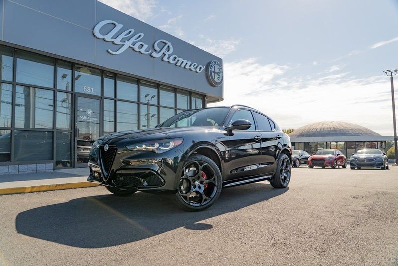 2024 Alfa Romeo Stelvio Competizione Awd