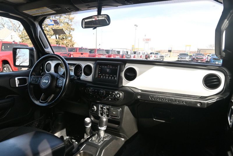 2021 Jeep Wrangler Unlimited IslanderImage 15