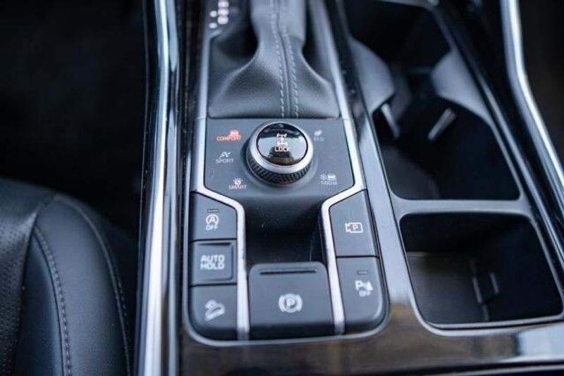 Used 2022 Kia Sorento SXImage 19