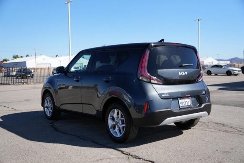 Used 2025 Kia Soul SImage 5