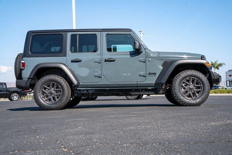 New 2026 Jeep Wrangler Sport SImage 8