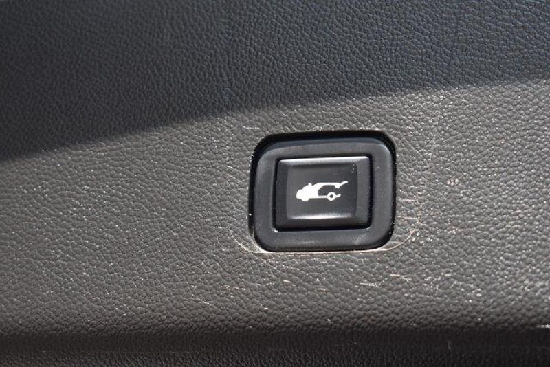 Used 2022 Chevrolet Traverse LT LeatherImage 20