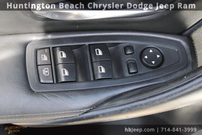 2015 BMW M3 BaseImage 11