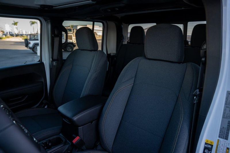 New 2026 Jeep Gladiator WillysImage 13