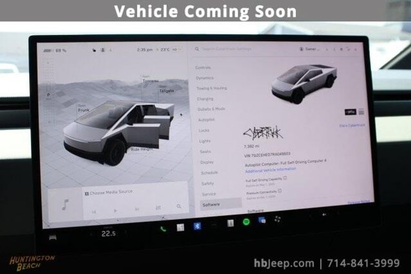 2024 Tesla Cybertruck BaseImage 23
