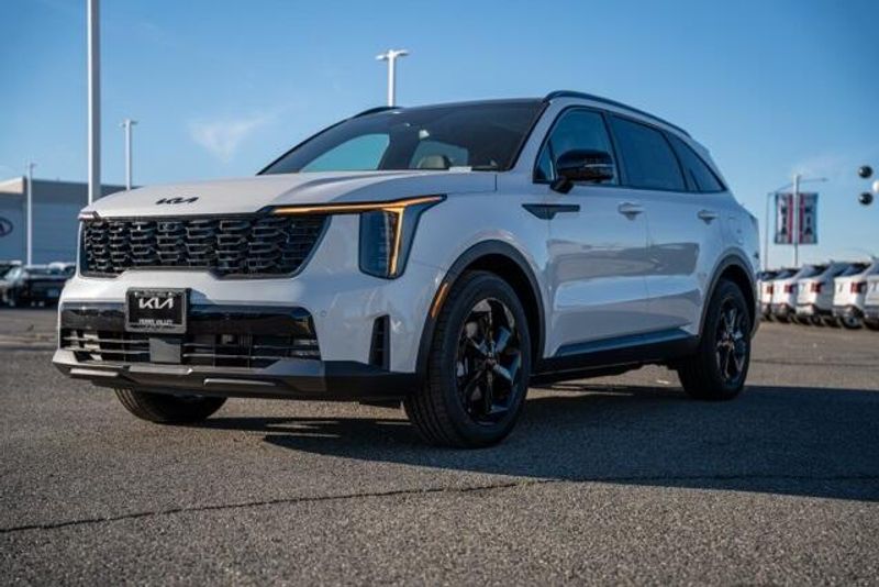 New 2026 Kia Sorento Hybrid X-Line SX PrestigeImage 4