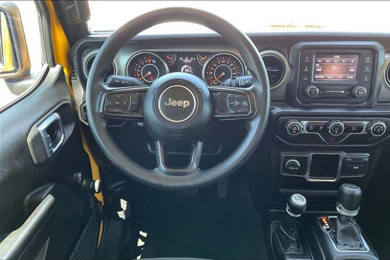 Used 2021 Jeep Wrangler Unlimited WillysImage 4