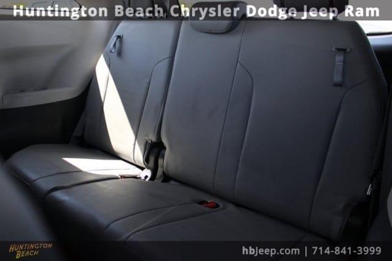 2021 Toyota Sienna XLEImage 44