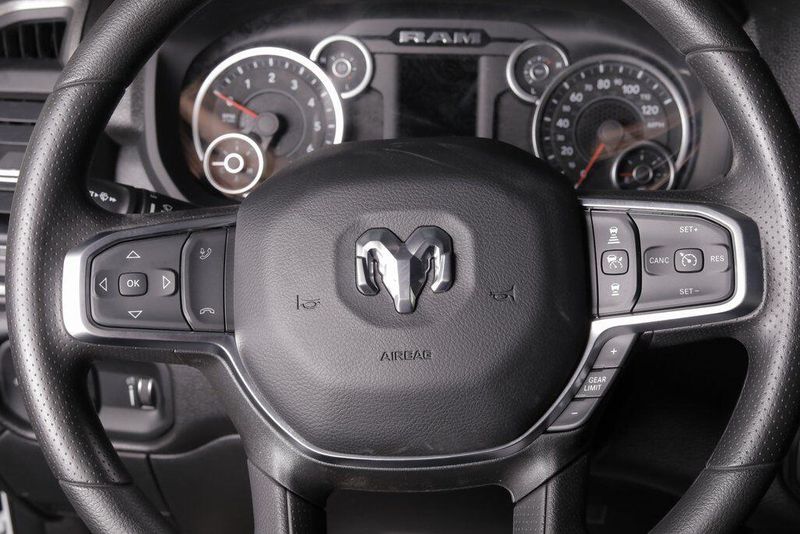 2025 RAM 2500 TradesmanImage 7
