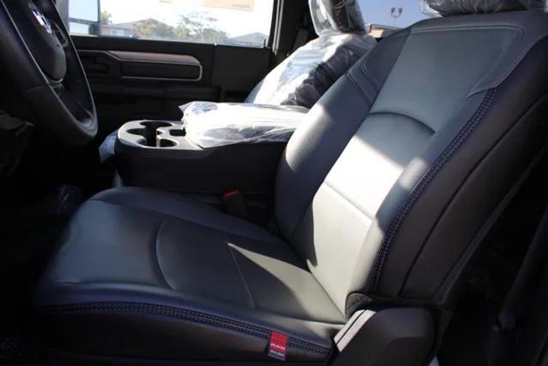 2023 RAM 2500 Tradesman Regular Cab Harbor BodyImage 35