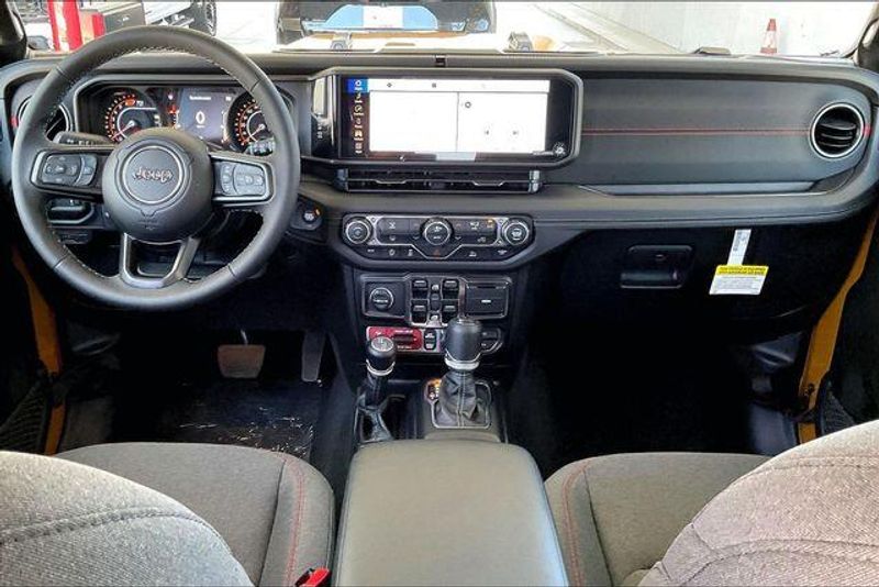 New 2026 Jeep Wrangler 4-door RubiconImage 4