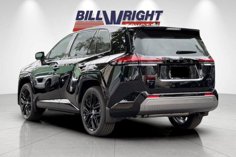 New 2026 Toyota RAV4 Plug-In Hybrid XSEImage 5