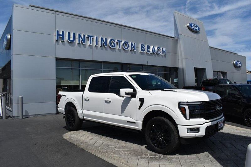 New 2025 Ford F-150 PlatinumImage 1