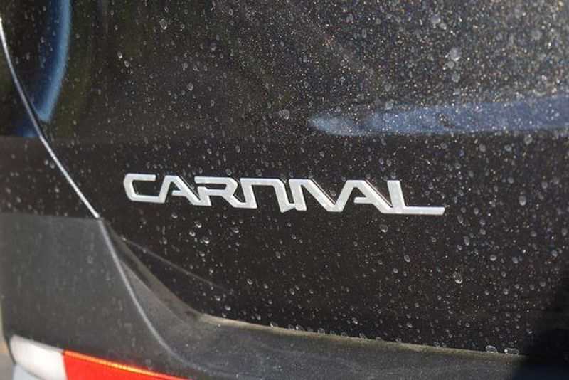 New 2026 Kia Carnival Hybrid EXImage 17