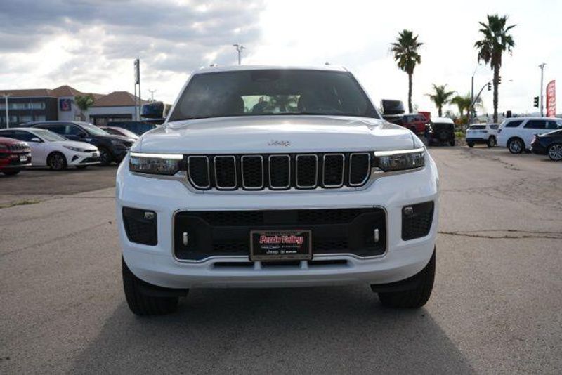 Used 2024 Jeep Grand Cherokee L OverlandImage 2