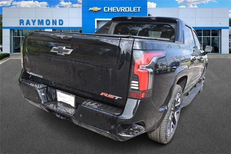 New 2024 Chevrolet Silverado EV RSTImage 3