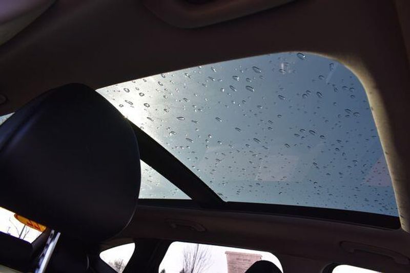 Used 2022 Hyundai Tucson Hybrid LimitedImage 14