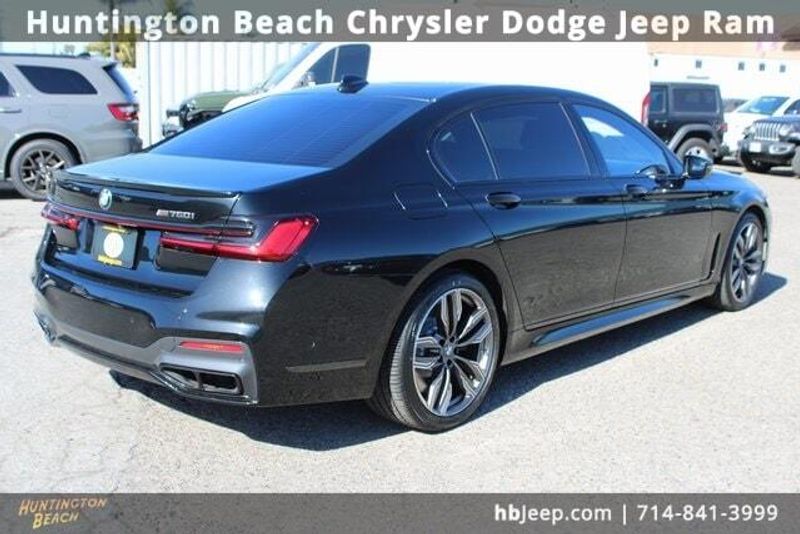 2022 BMW 7 Series M760iImage 4